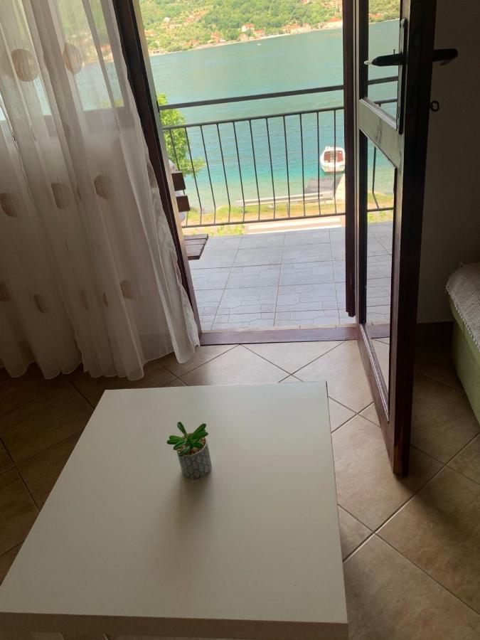 Apartmani Ivana Tivat Eksteriør billede