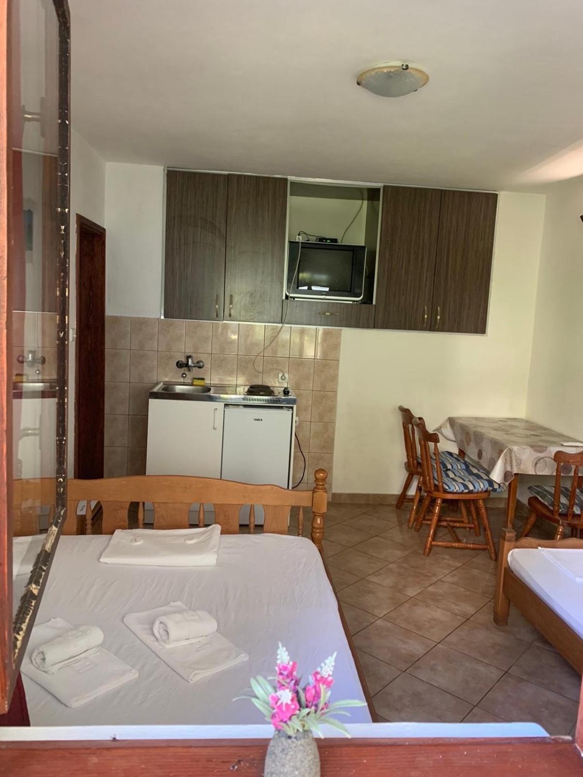 Apartmani Ivana Tivat Eksteriør billede