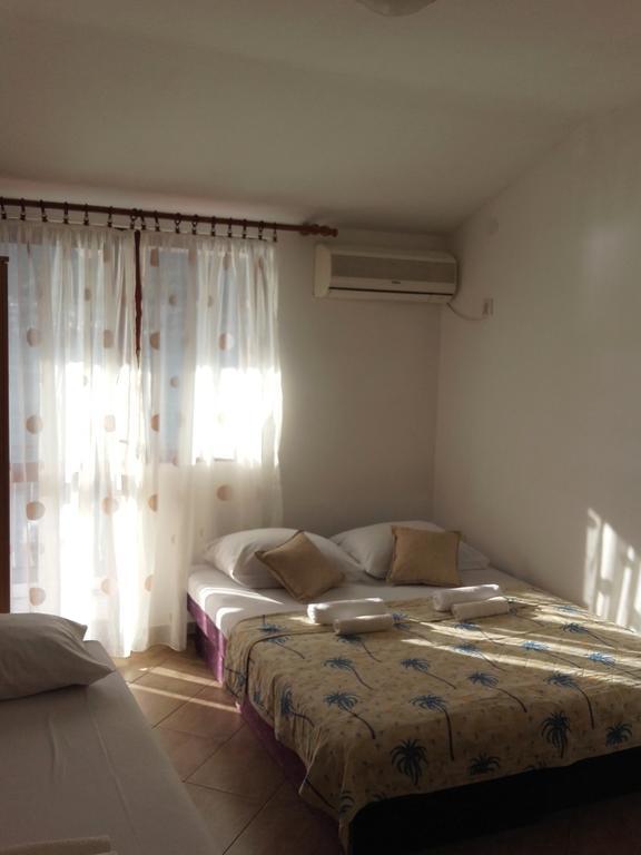 Apartmani Ivana Tivat Eksteriør billede