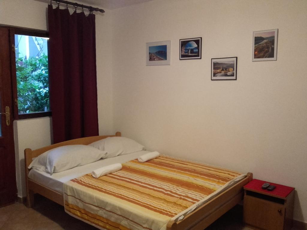 Apartmani Ivana Tivat Eksteriør billede