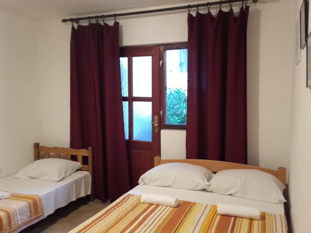Apartmani Ivana Tivat Eksteriør billede